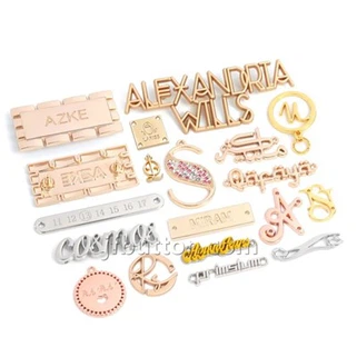 小さな刻印入りメタルタグ