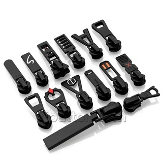 ジッパープルバックパック